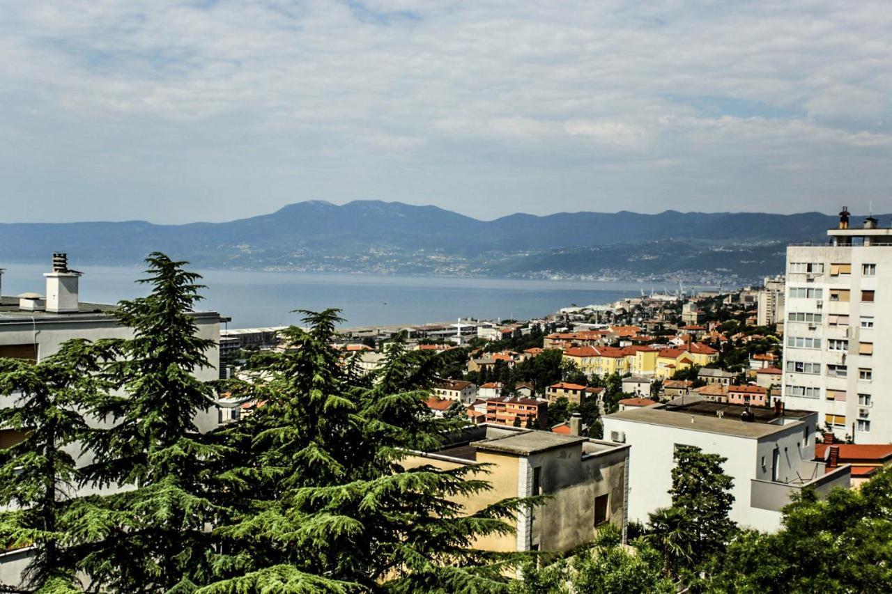 Leelee Apartamento Rijeka Exterior foto